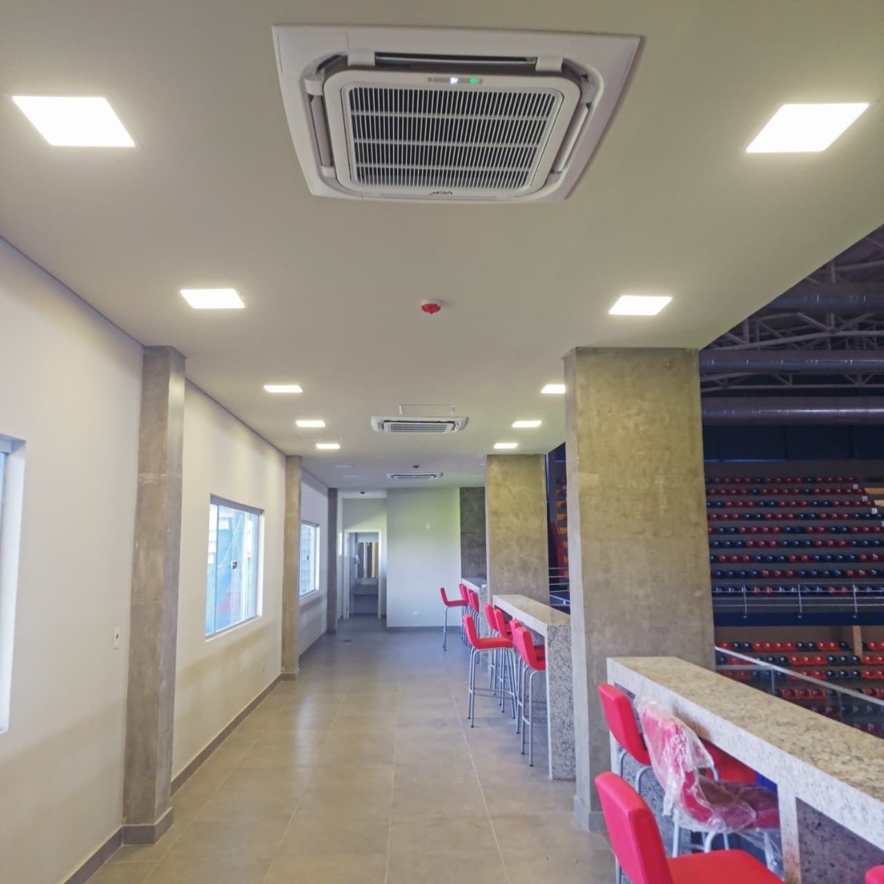 Instalación de equipos de AA. Tipo Compacto y Split.