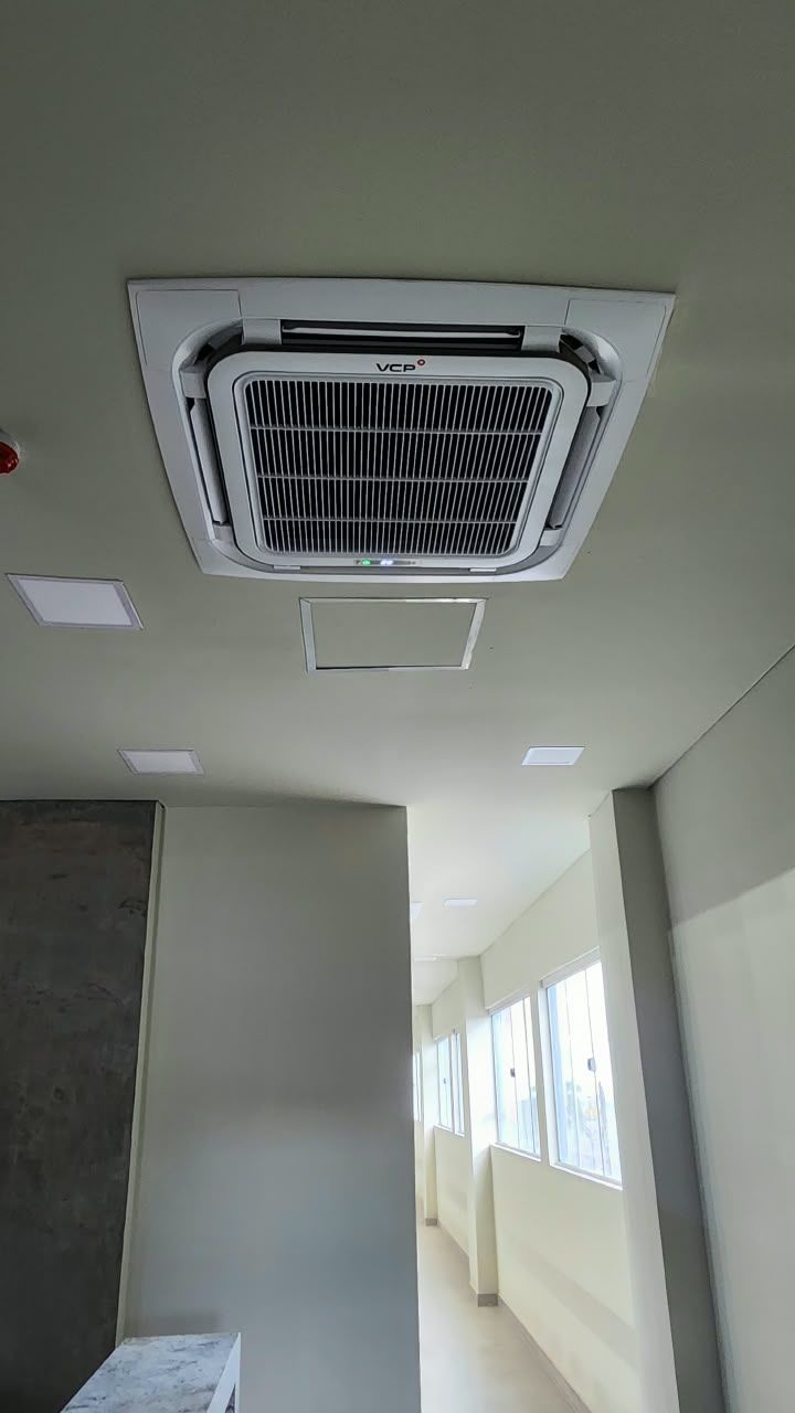 Instalación de equipos de AA. Tipo Compacto y Split.