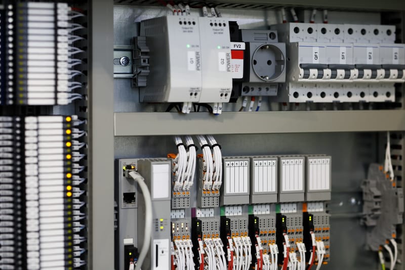 Électricité & Réseaux pour l’Industrie et le Tertiaire