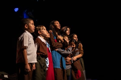 El teatro también puede ser una actividad extracurricular