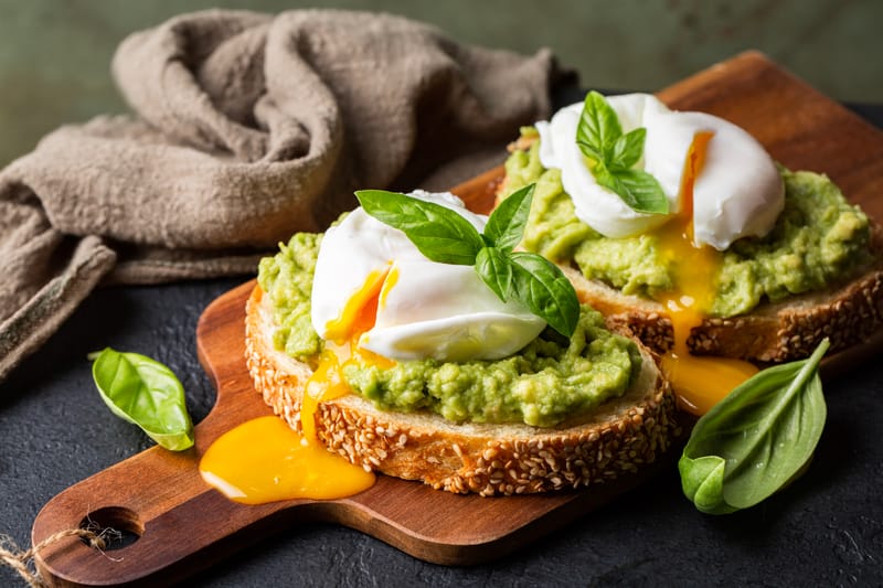 POACHED VEGGIE EGGS