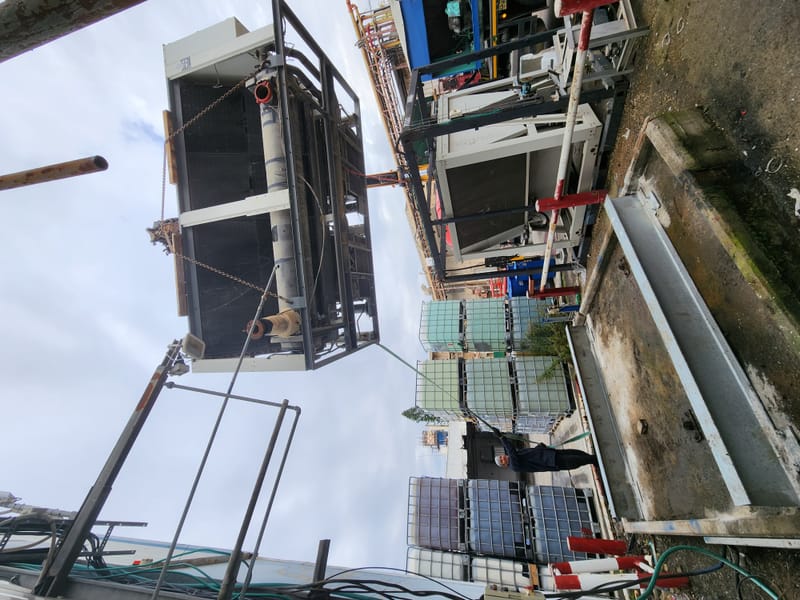 פירוק מערך ישן וייצור והרכבת צנרת חדשה כולל צ'ילר