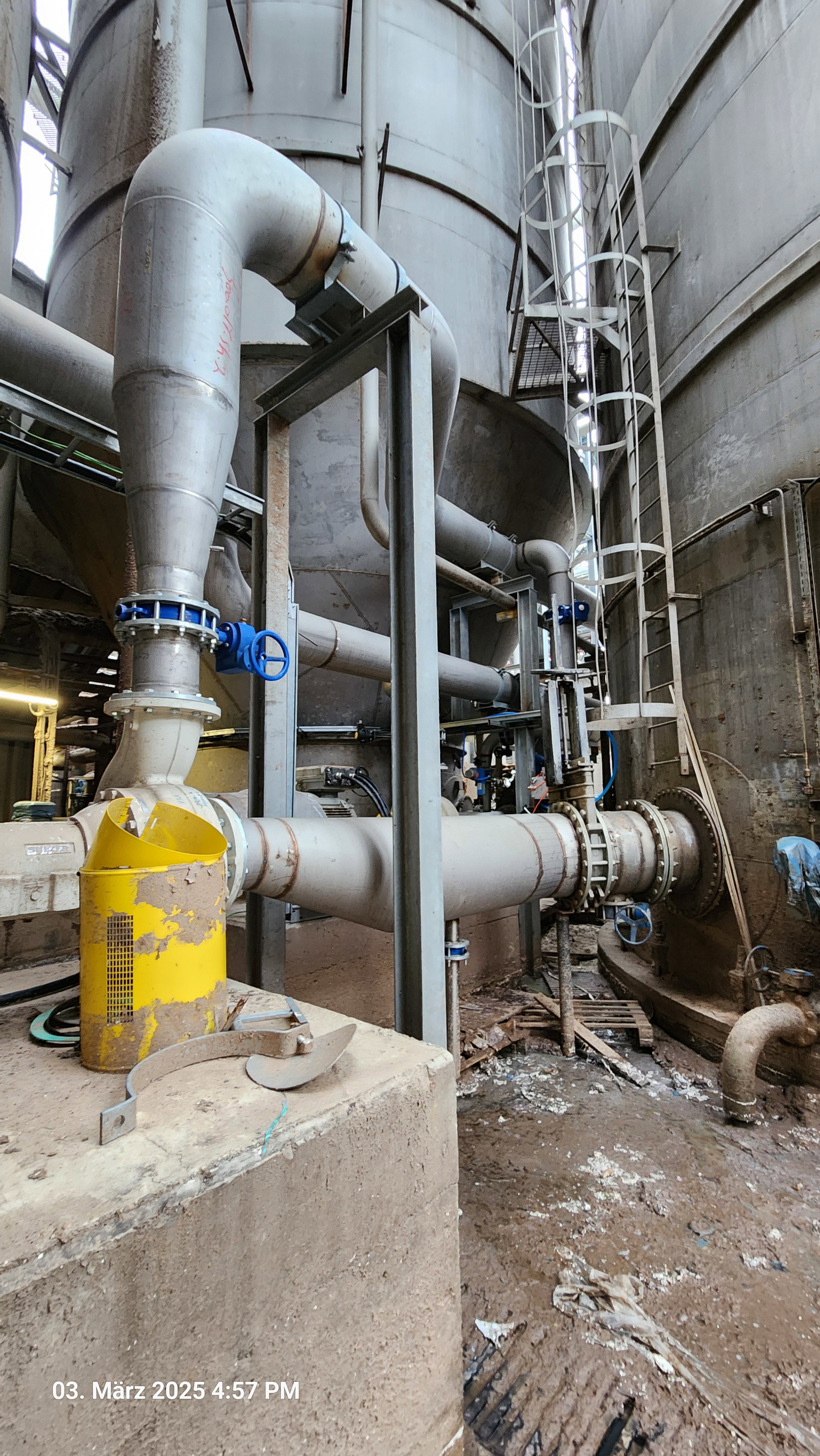 Installation von Rohrleitungen mit Durchmessern von 8 Zoll bis 24 Zoll