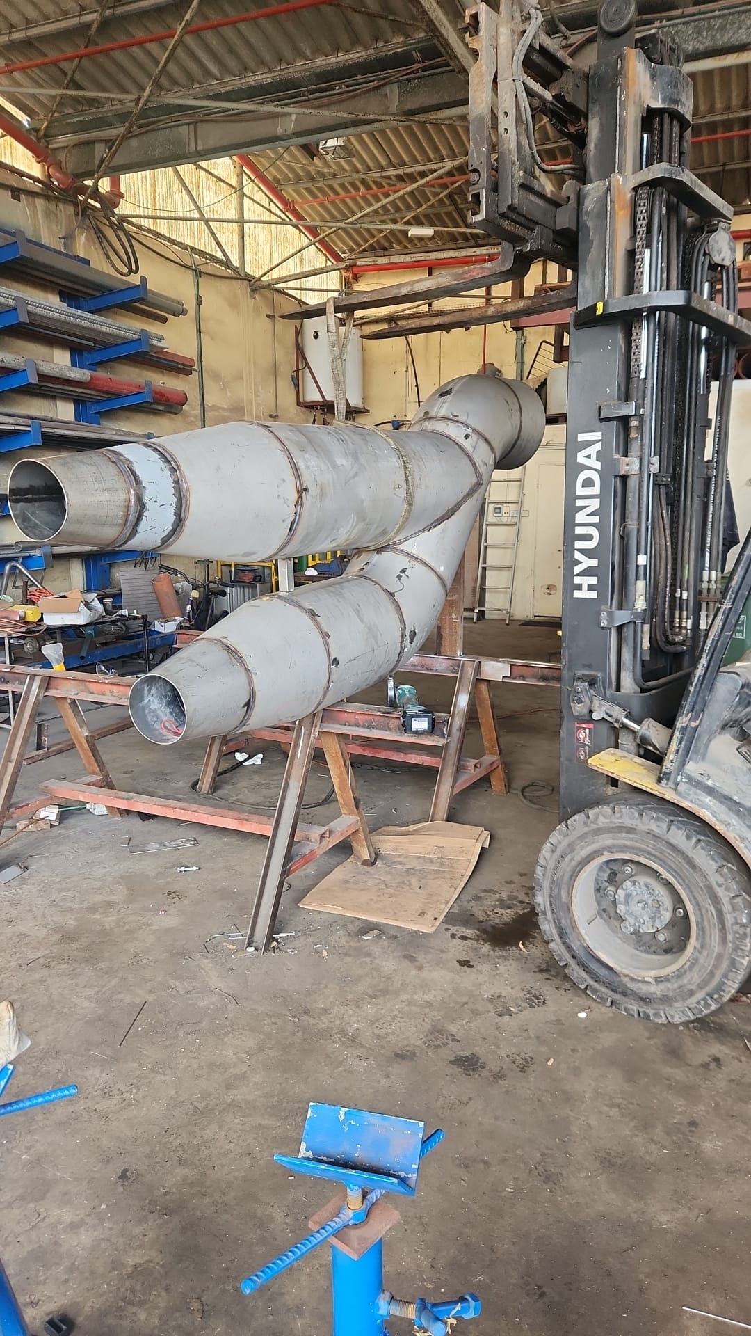 Installation von Rohrleitungen mit Durchmessern von 8 Zoll bis 24 Zoll