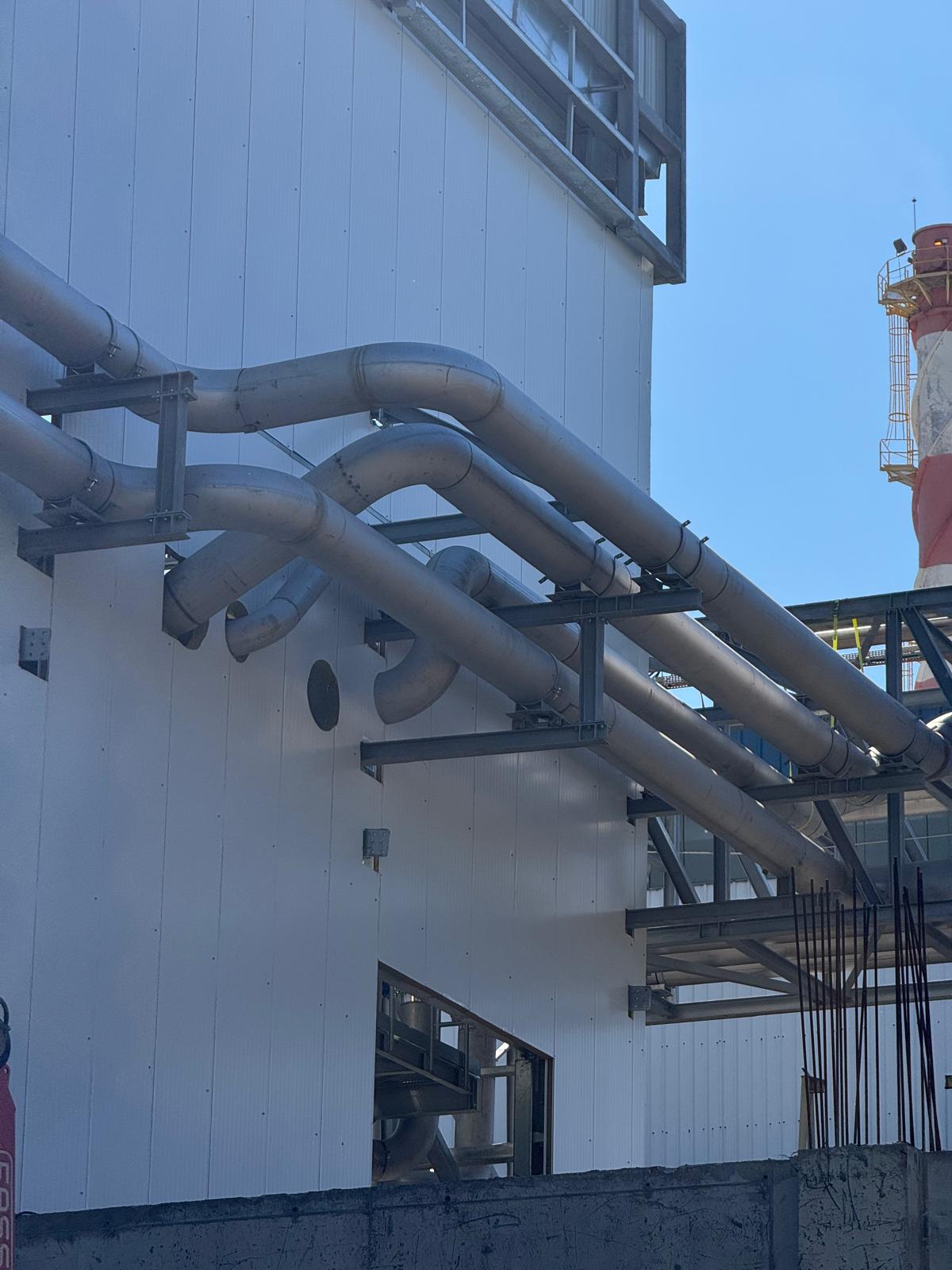 Installation von Rohrleitungen mit Durchmessern von 8 Zoll bis 24 Zoll