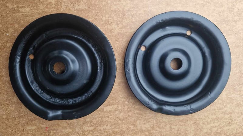 Spring Top Cap 240 front spring top caps pair - Classic Swede