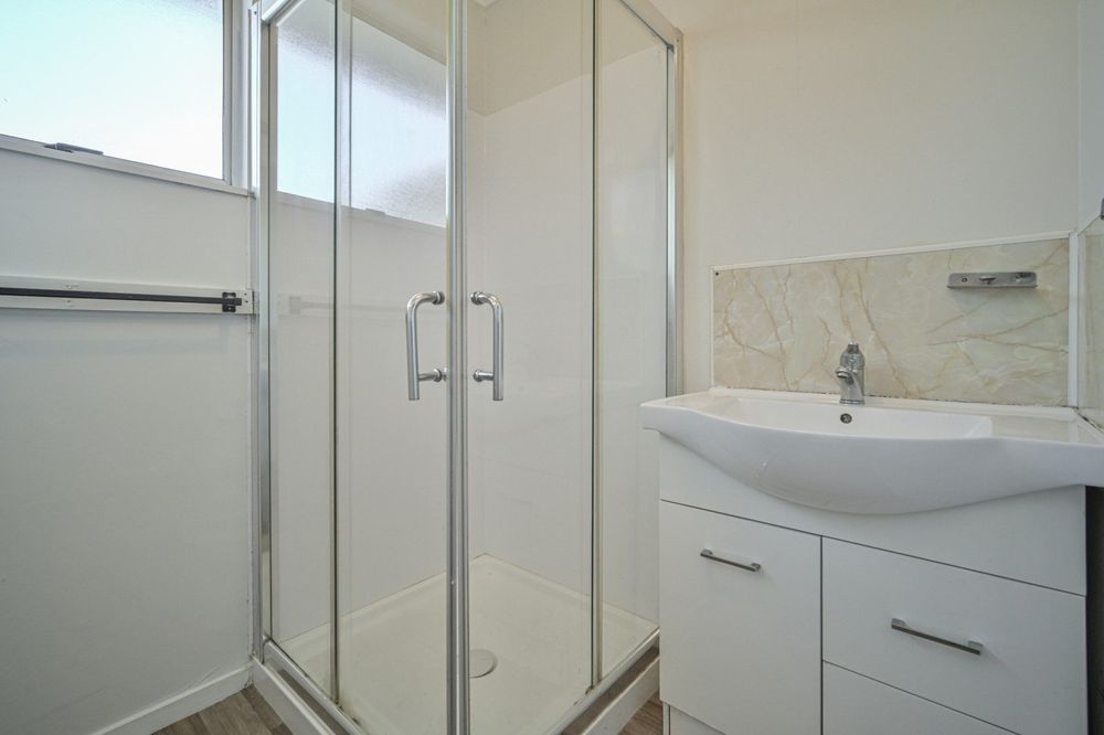 Cosy, private and handy to amenities