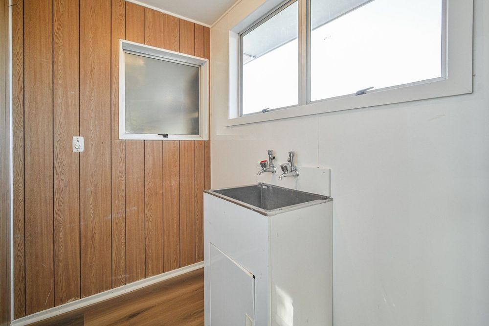 Cosy, private and handy to amenities