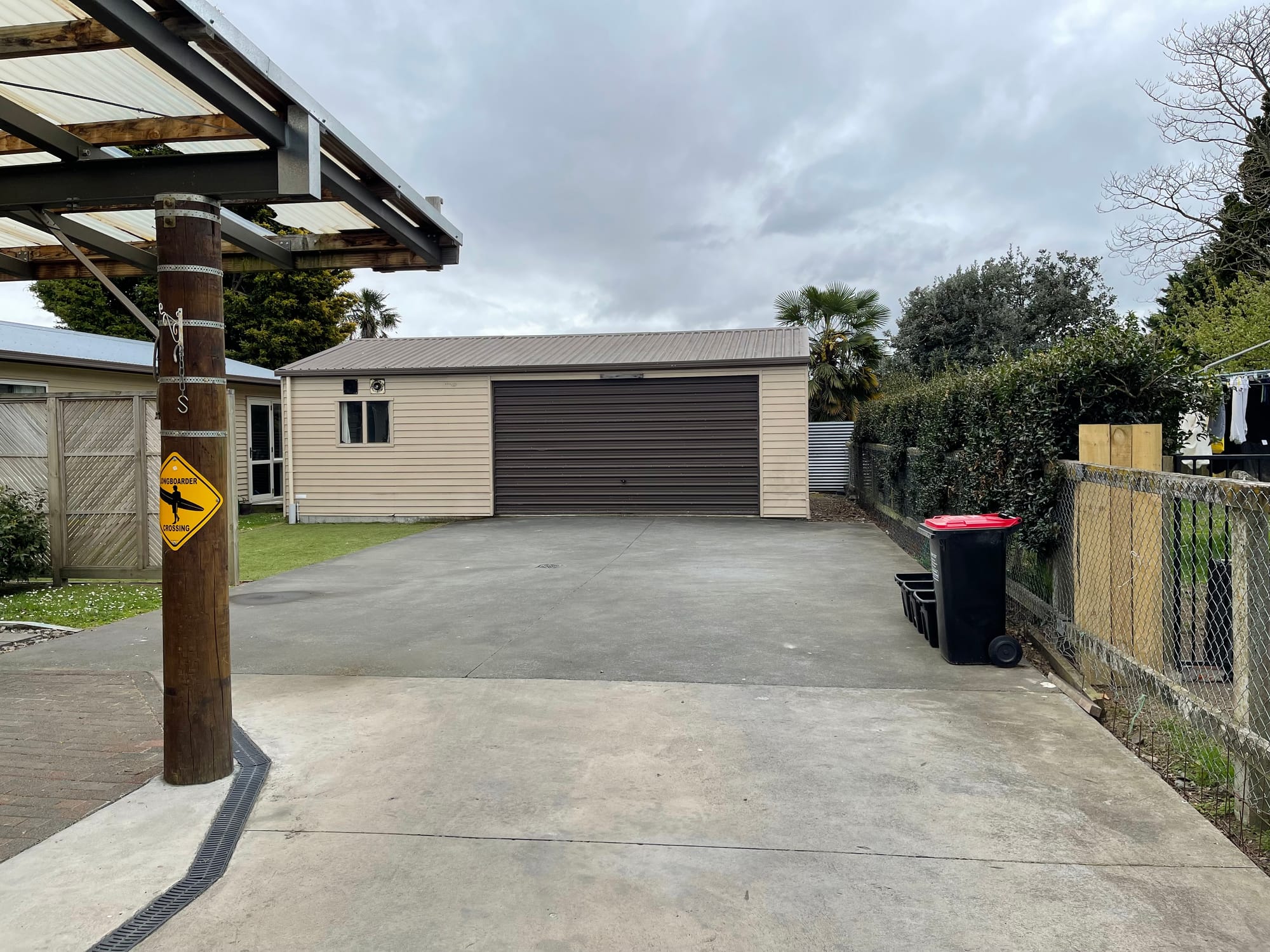 Space, storage, scullery and double shower!