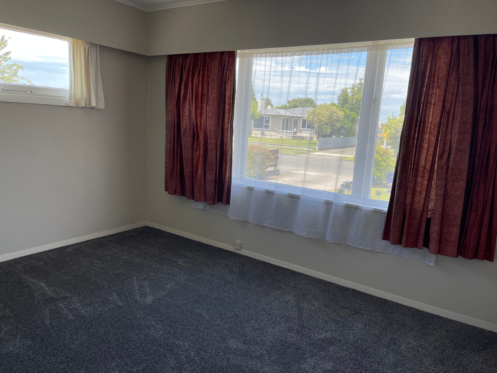 Great family home with extra rooms to move