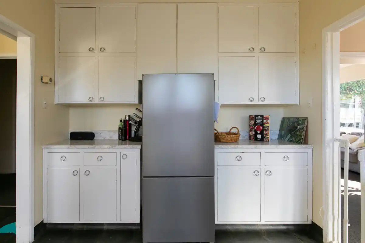 Spacious living with great indoor/outdoor flow