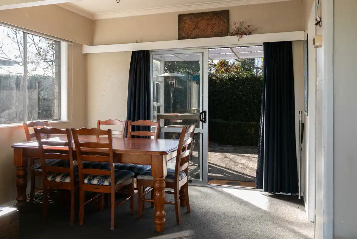 Spacious living with great indoor/outdoor flow