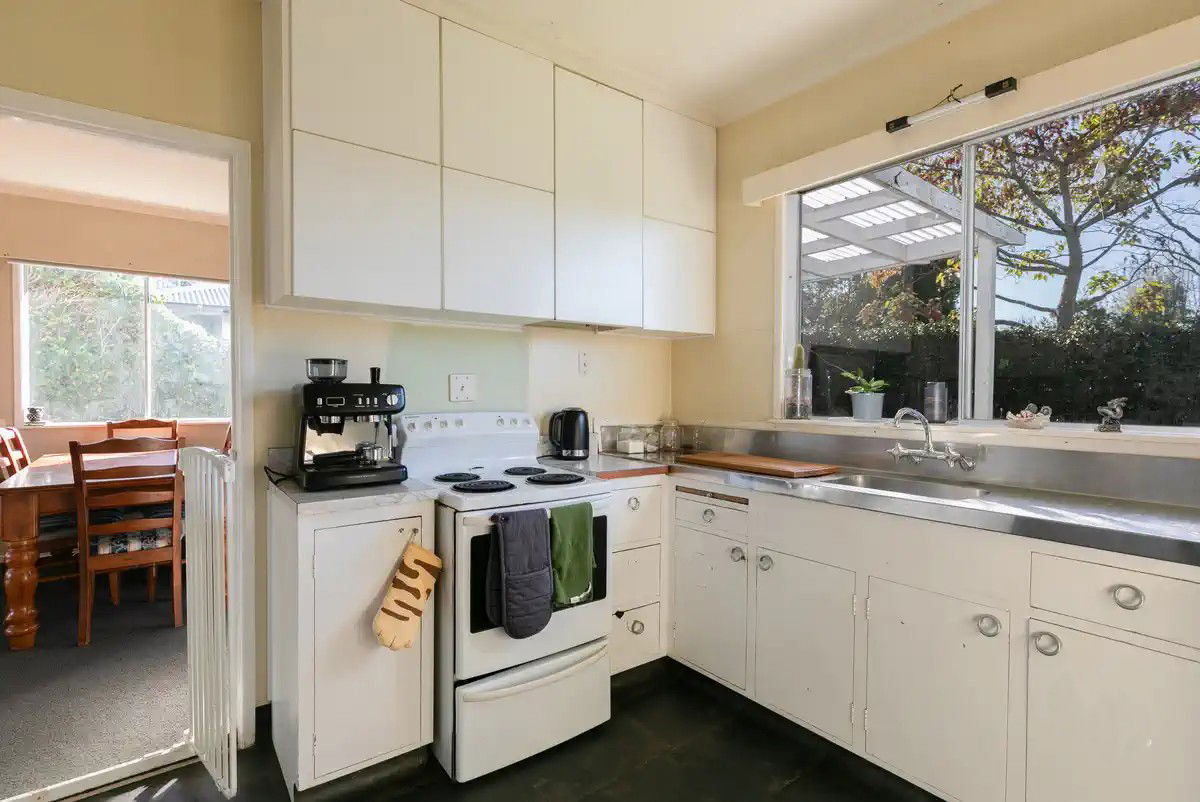 Spacious living with great indoor/outdoor flow