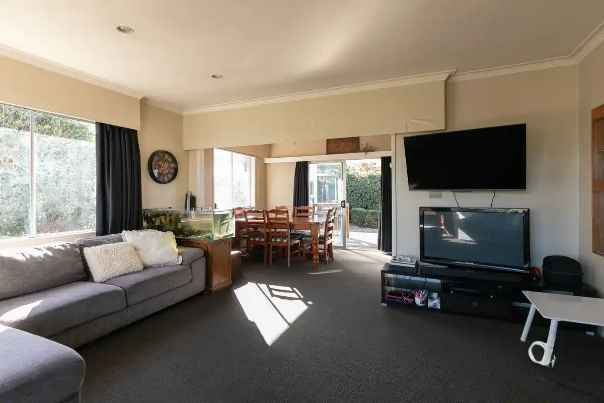 Spacious living with great indoor/outdoor flow