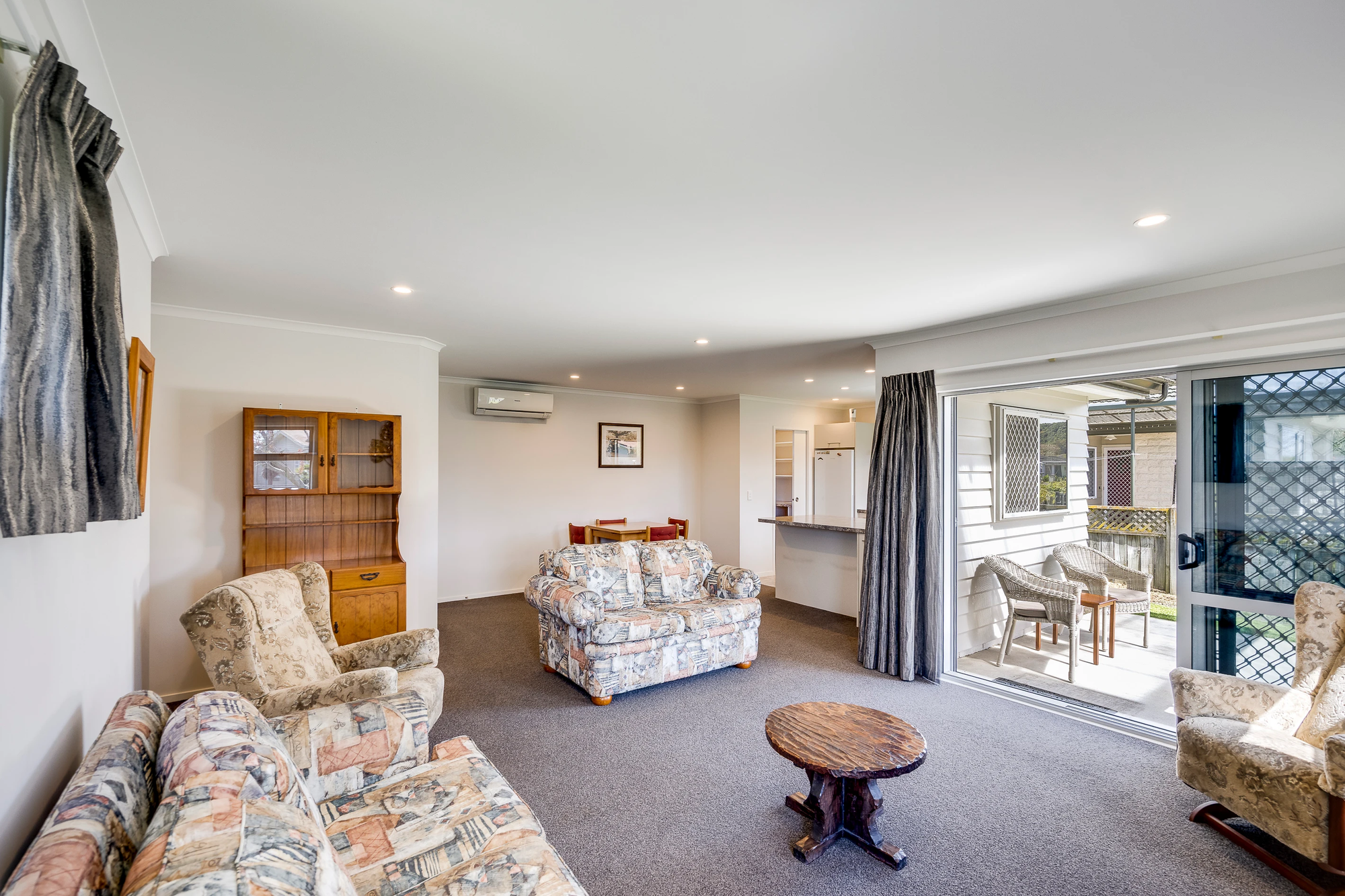 Modern, central and private