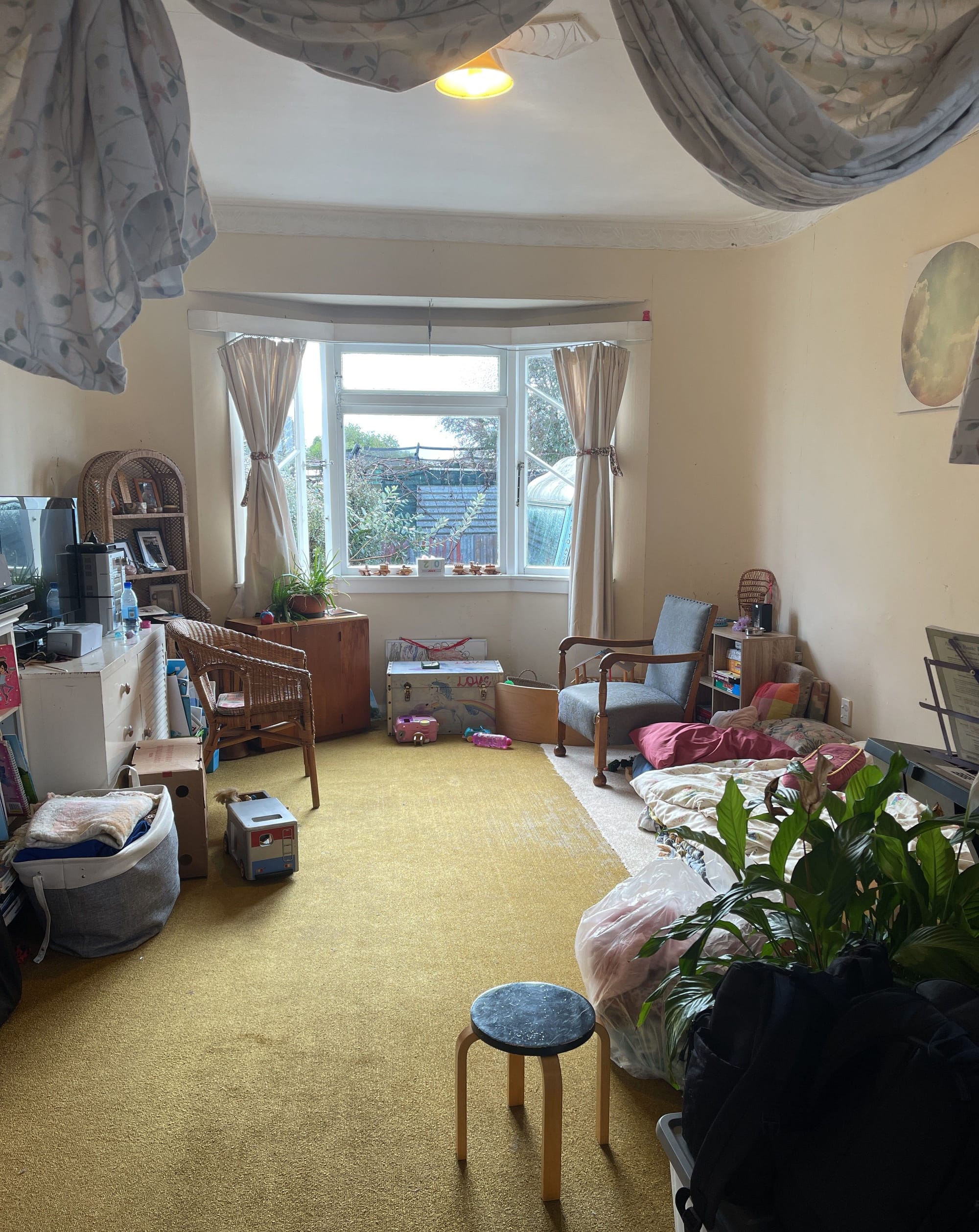 Secluded family home in great location