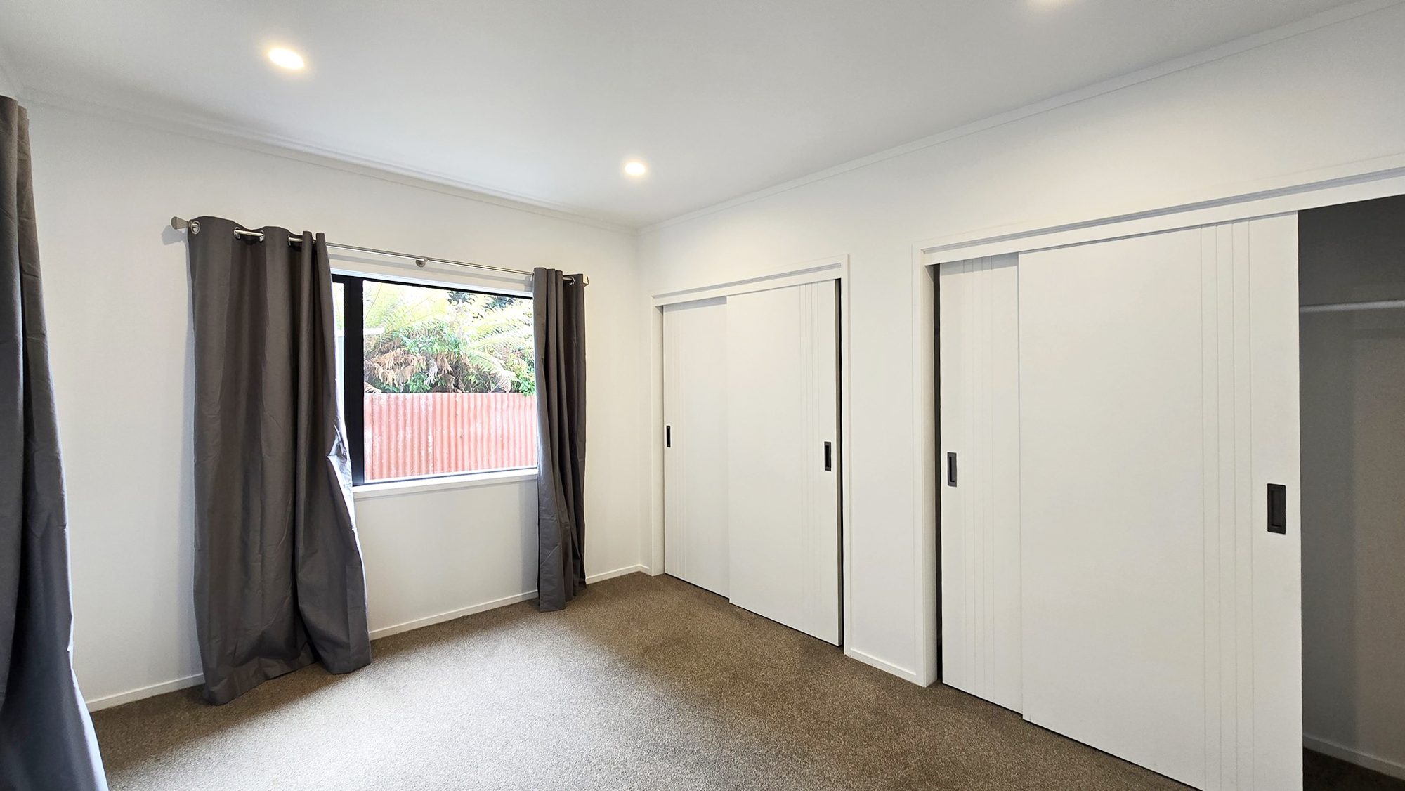 Modern family home in central location