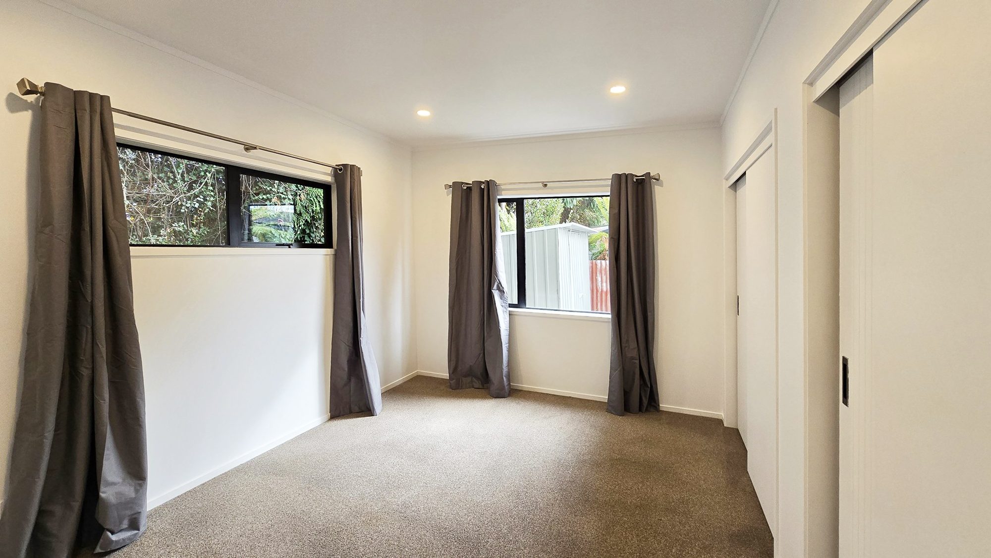 Modern family home in central location