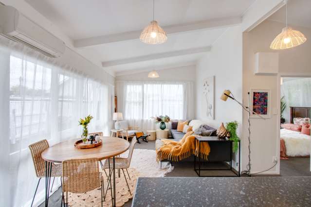 Cosy, private unit in central location