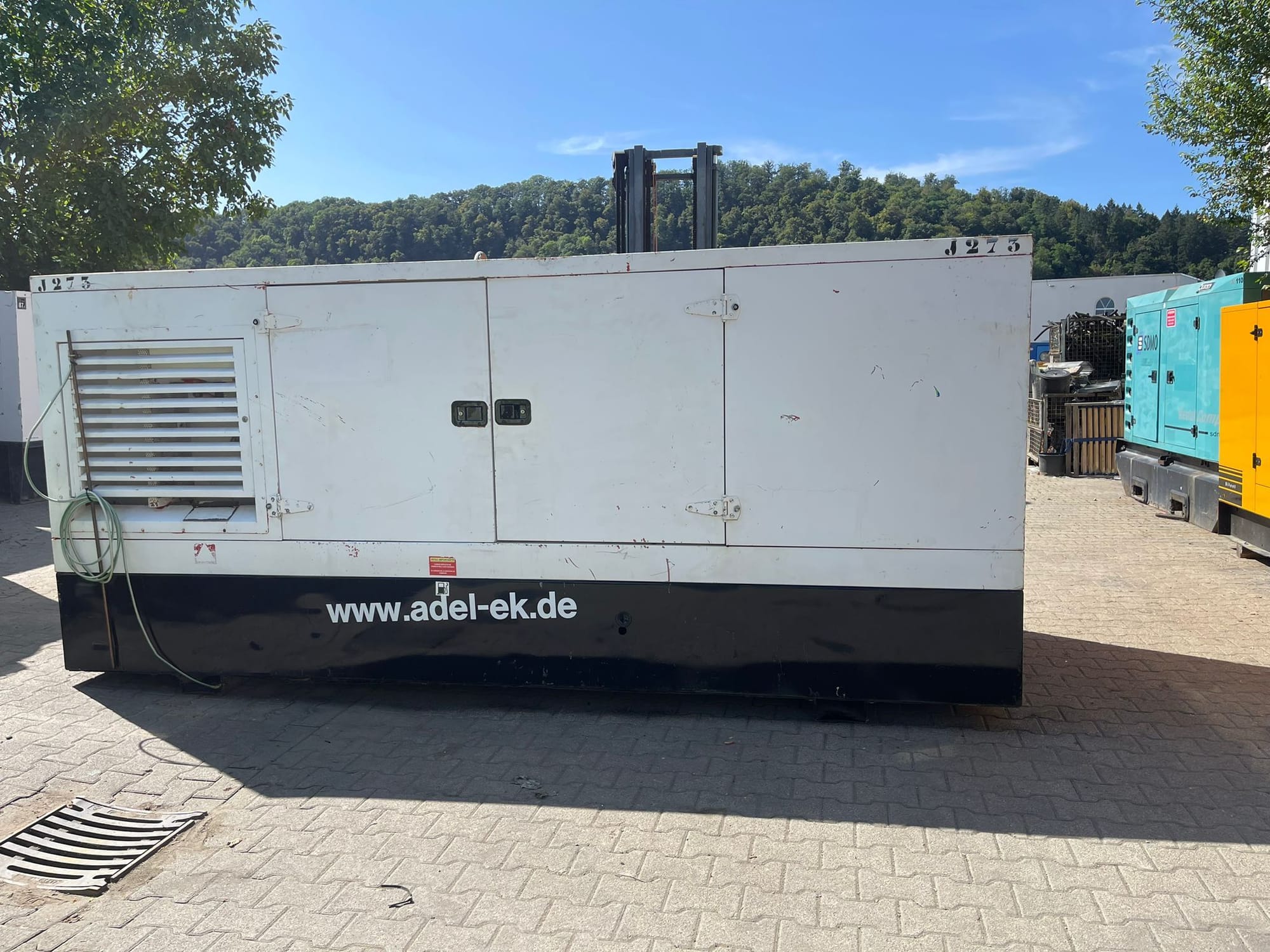 Iveco 300 KVA Stromaggregat