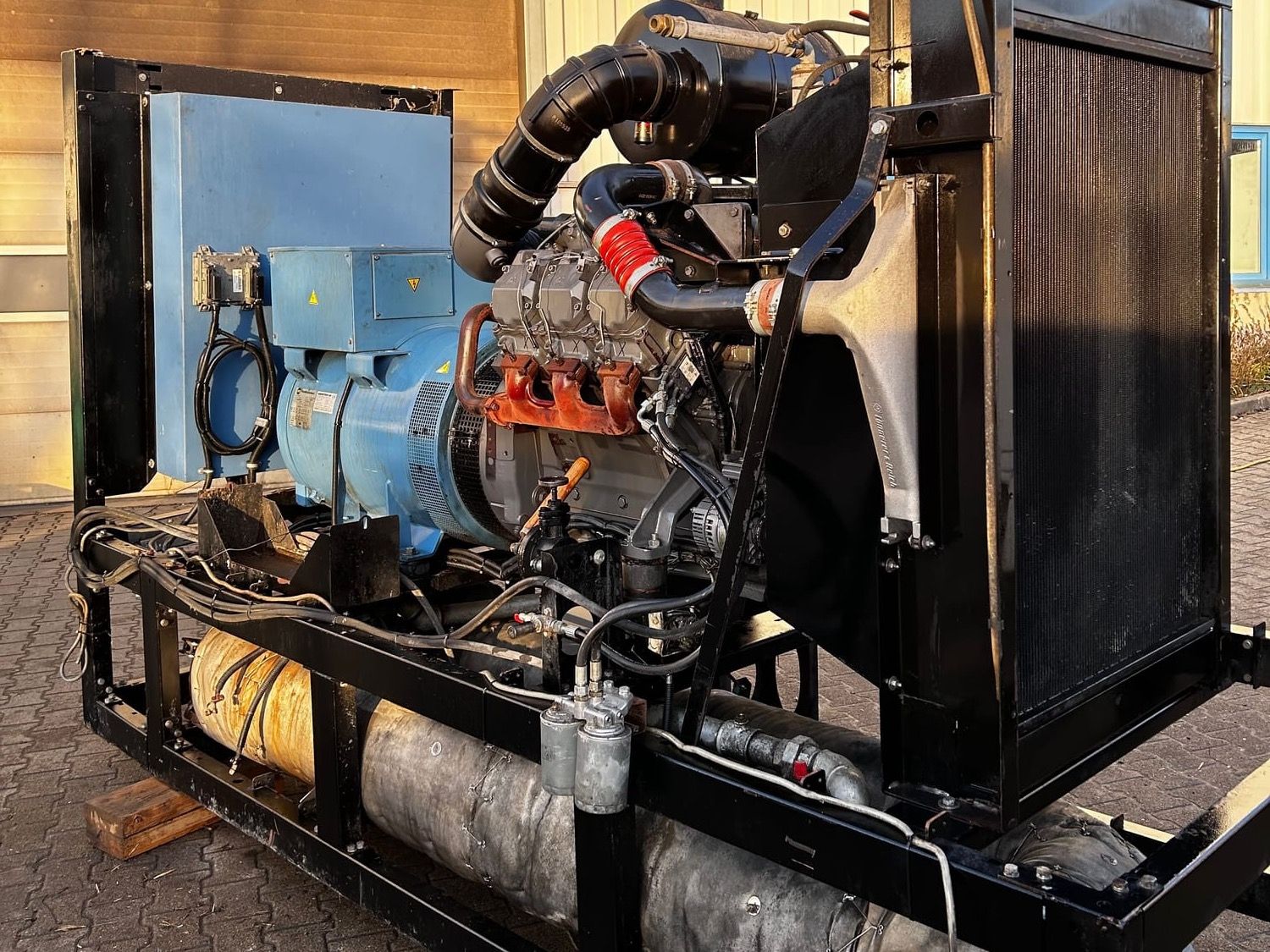 Deutz 300 KVA Notstromaggregat Stromaggregate BHKW Stromerzeugung