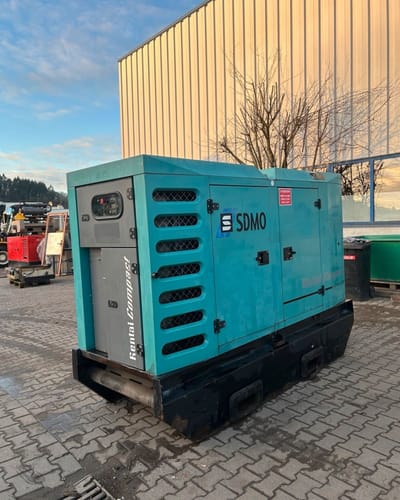 John Deere 110 KVA Stromaggregat Notstromaggregat BHKW