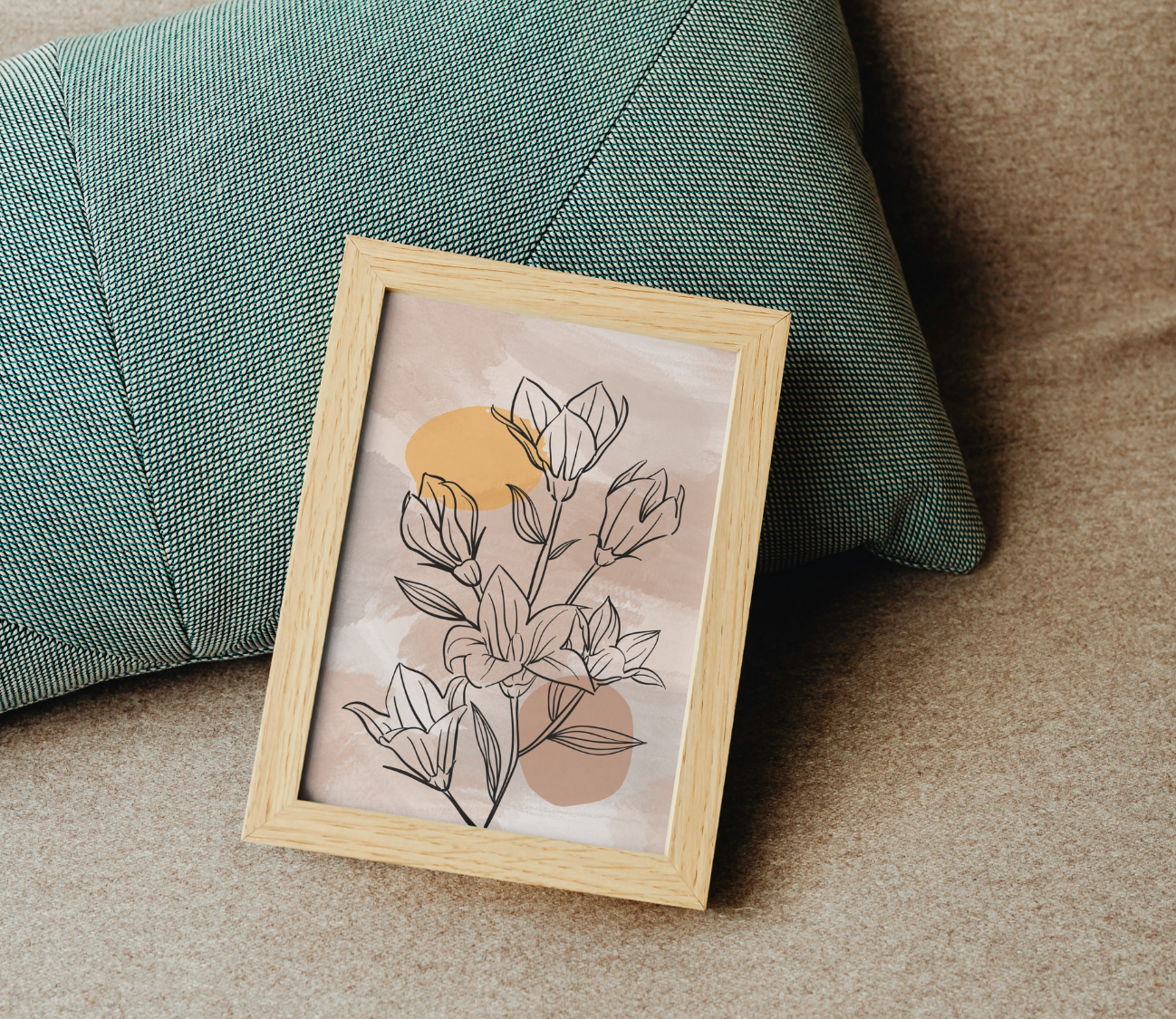 תמונת קיר לחדר מגורים דגם פרחים סגנון וינטג'