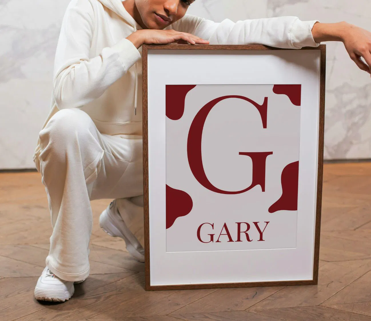 תמונה מעוצבת עם שם בהתאמה אישית – מגע של יוקרה לבית