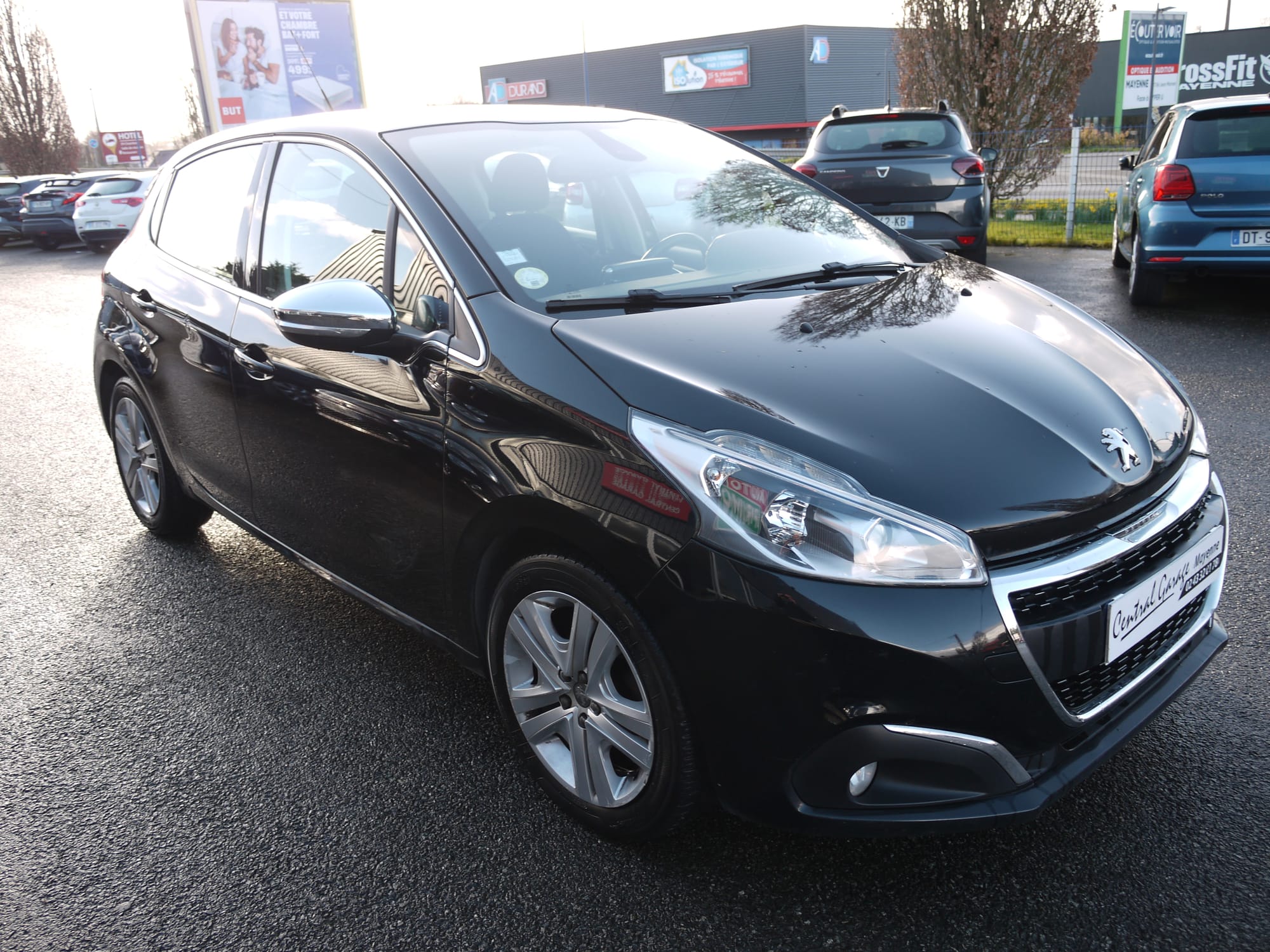 PEUGEOT 208 1.6L BLUEHDI 100CH ALLURE BUSINESS 5 PORTES