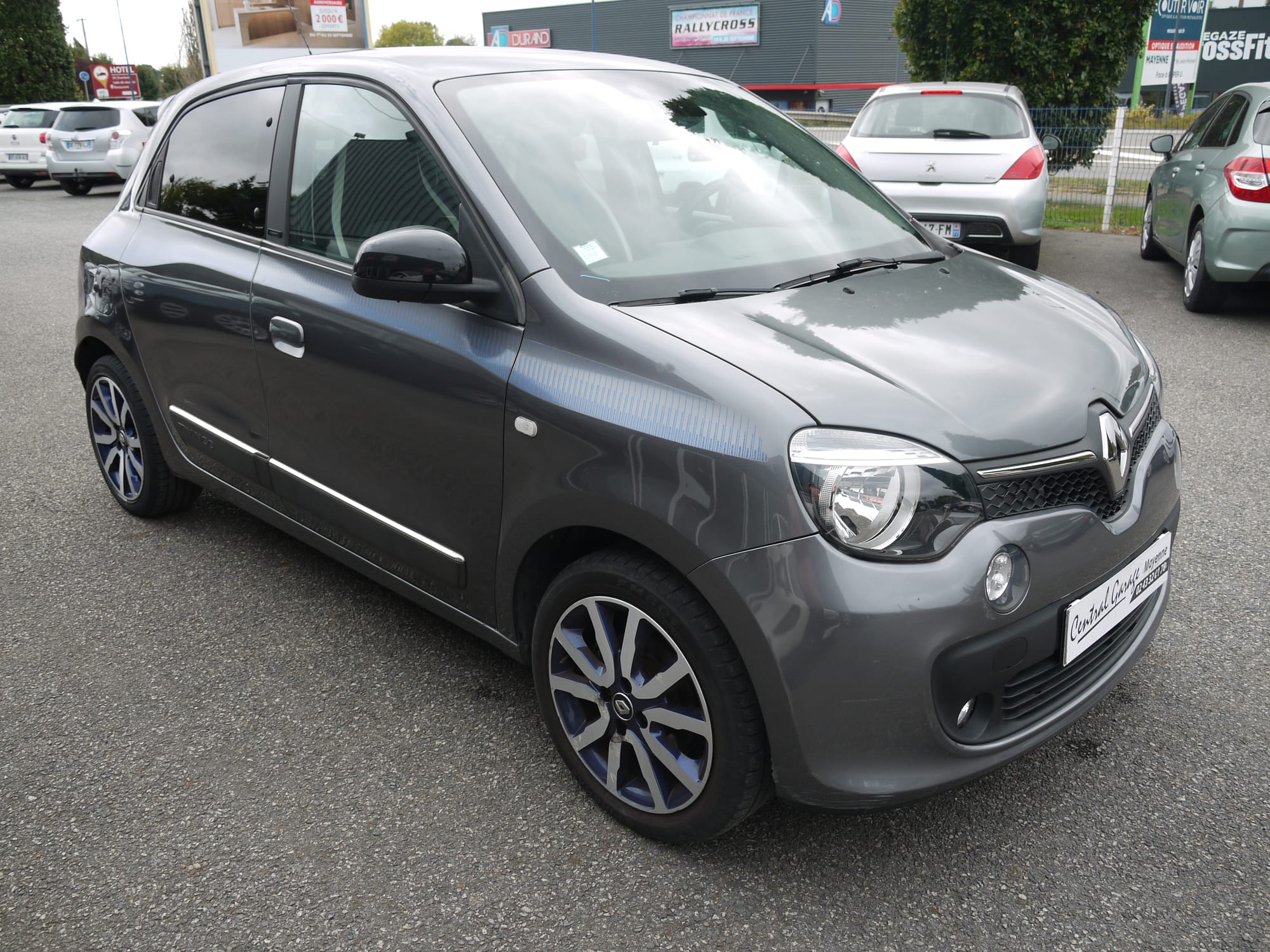 RENAULT TWINGO III 0.9L 90CH COSMIC