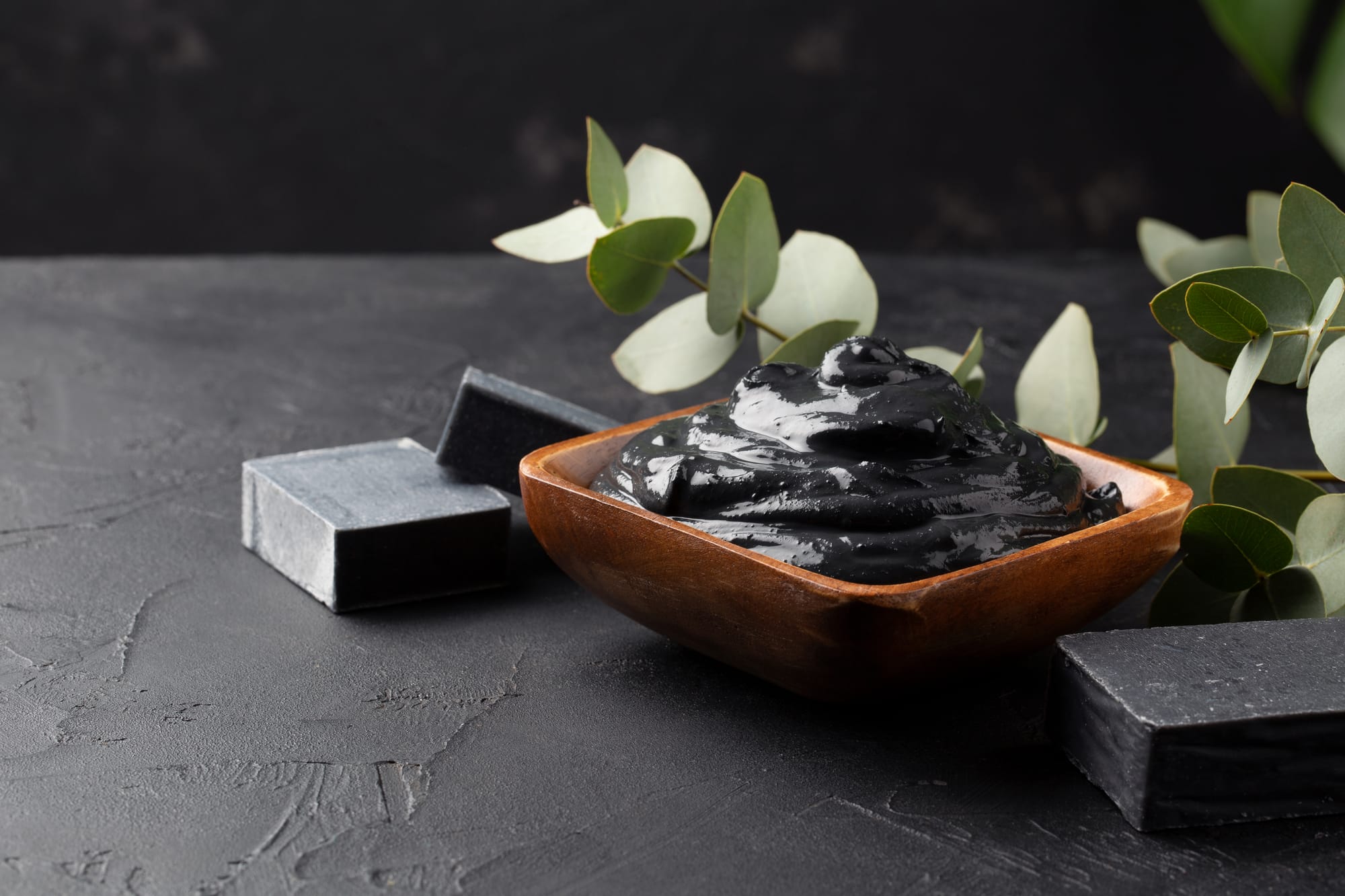 איך לבנות רוטינת גוף עם מוצרי ים המלח לעור יבש ומגרד אחרי מקלחת