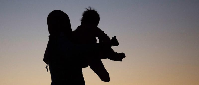 مئات طلبات التبنّي.. الصحة تكشف آلية التعامل مع "كريمي النسب"