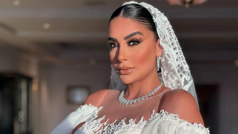 بعد شهر من انفصالهما.. جوري بكر تعود إلى زوجها (صورة)