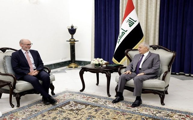 رئيس الجمهورية يؤكد للسفير البريطاني أهمية توسيع التعاون