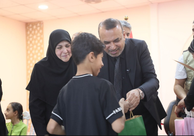 وزير العمل: مستمرون بدعم الطلبة المتفوقين من أبناء الأسر المستفيدة