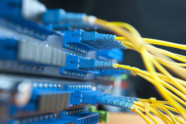 العراق.. ممر جديد لنقل الانترنت بين اسيا واوروبا