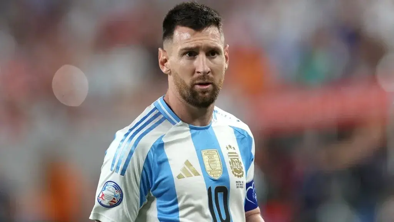 ميسي يكشف تطورات إصابته