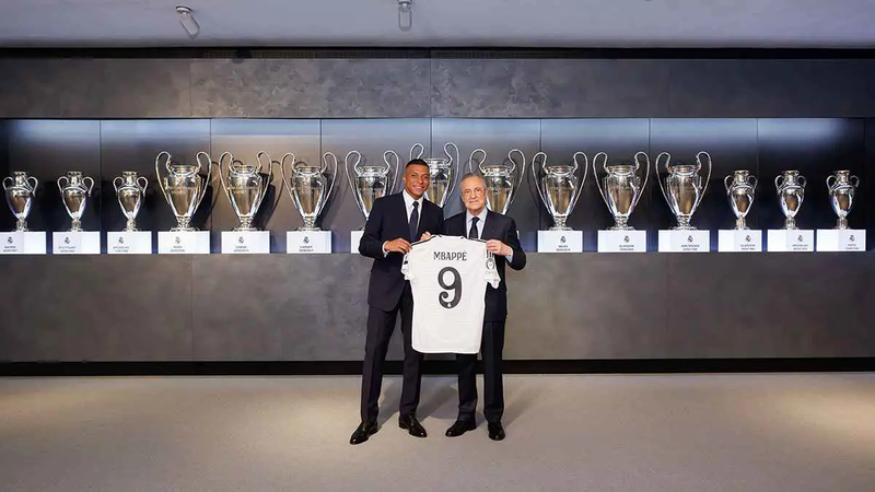 تغطية مباشرة.. حفل تقديم مبابي لاعبًا لريال مدريد