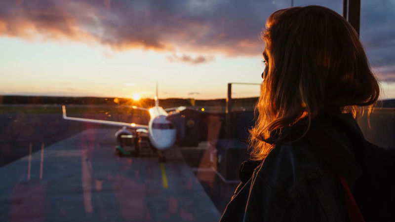 دواء "شائع" يشكل خطرًا على حياة المرأة أثناء السفر