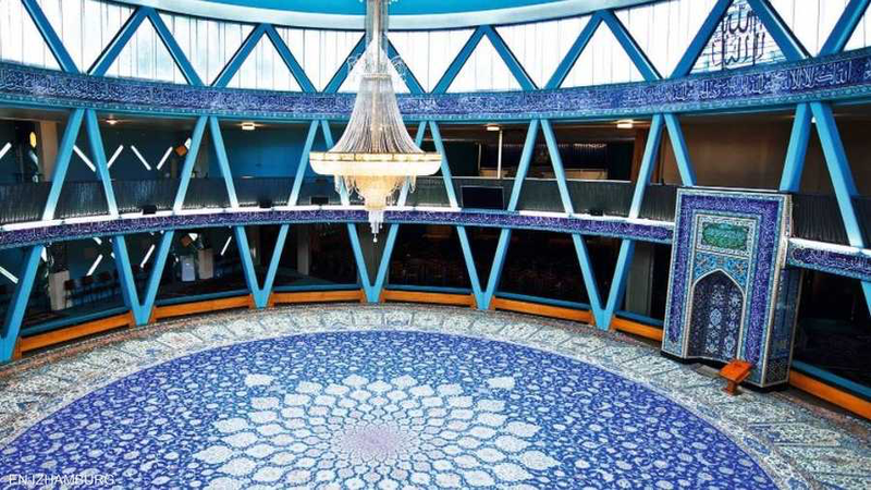 داهمت مبانيها في 8 ولايات.. ألمانيا تحظر منظمة مرتبطة بإيران وحزب الله