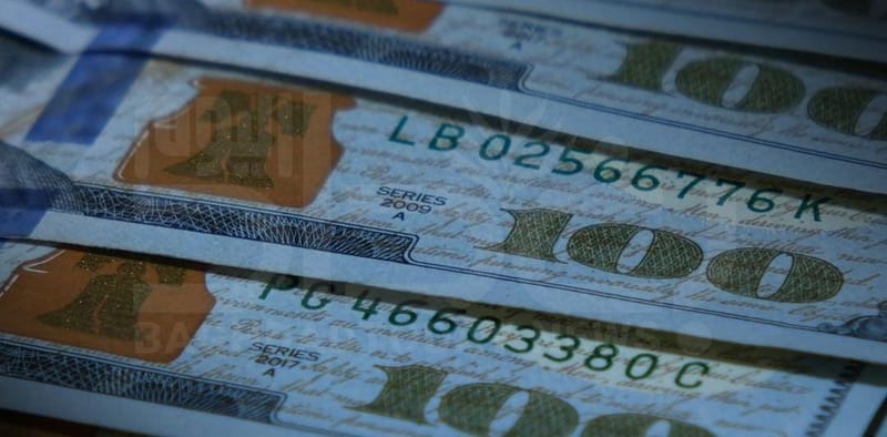 كيف ساهمت قرارات البنك المركزي العراقي بأزمة الدولار؟