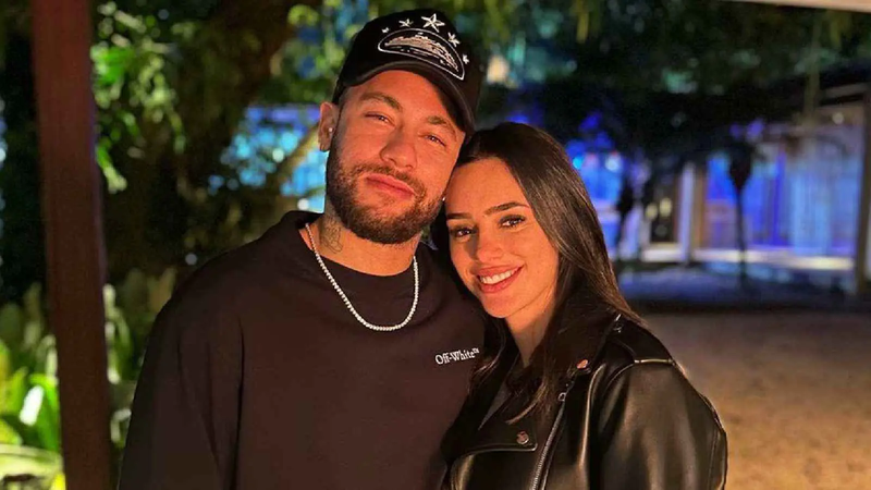 بعد العودة إلى نيمار.. برونا بيانكاردي توجه رسالة نارية لمنتقديها