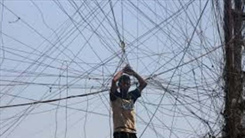 أحمال الكهرباء "صادمة" هذا العام في العراق