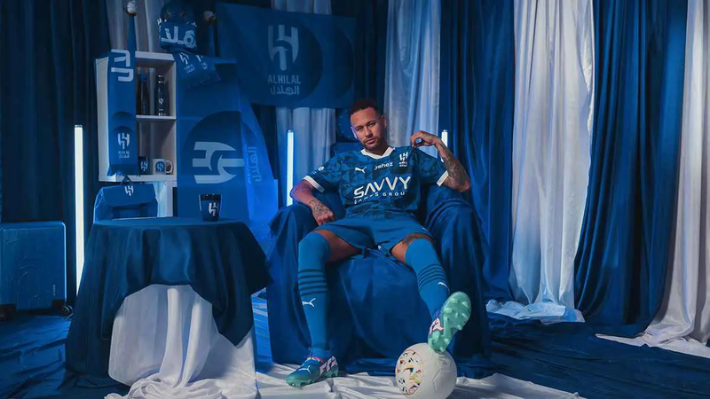 يرتديه نيمار.. تسريب صور للقميص الثالث للهلال السعودي