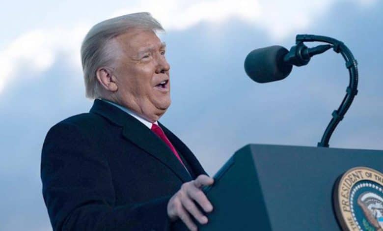 ترامب: إيران لن تتوقف عن استهدافنا لأن حكومتنا ضعيفة