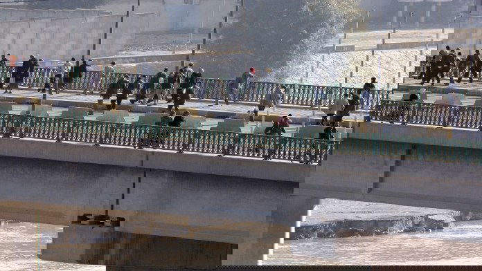 بحادثين في بغداد.. انتحار موظف من أعلى جسر 14 رمضان والعثور على جثة رجل وسط بغداد