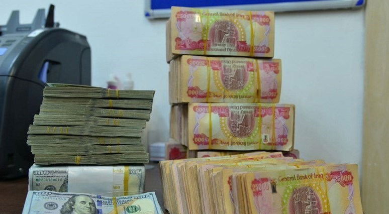 تشكل 15% من القطاع المالي.. اقتصادي يكشف حجم الاقتراض الحكومي خلال 6 اشهر