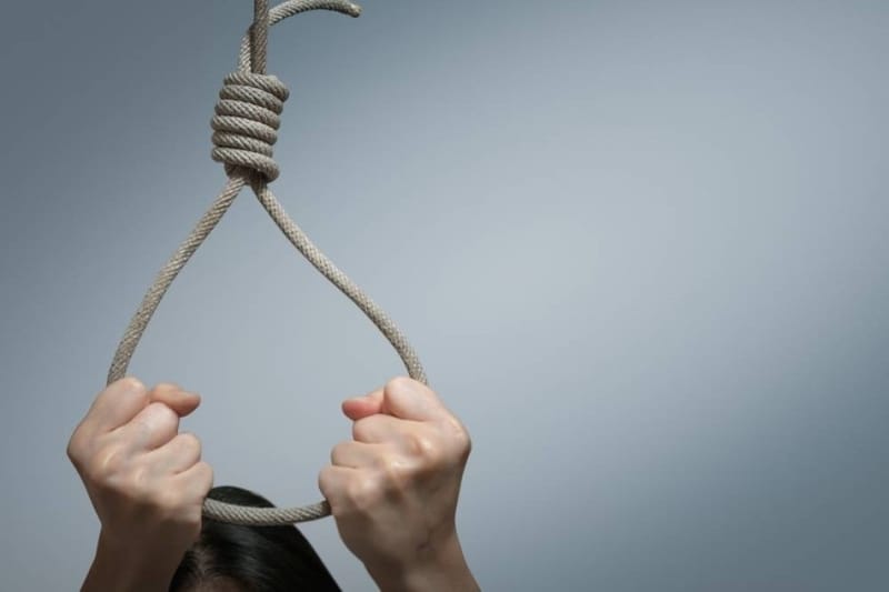 انتحار شابة بأسلوب شنق نفسها في بغداد