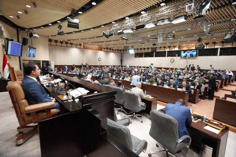 وثائق .. المندلاوي يعلق على إضافة 8 تريليونات دينار لجداول موازنة 2024