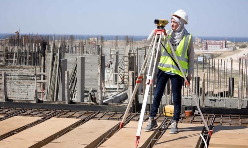 "مليون امرأة عاملة فقط".. ما أسباب التراجع في إقبال النساء على العمل بالعراق؟